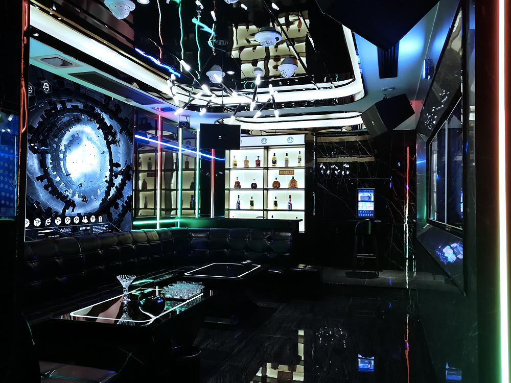 ����KTV�b�޹�˾
